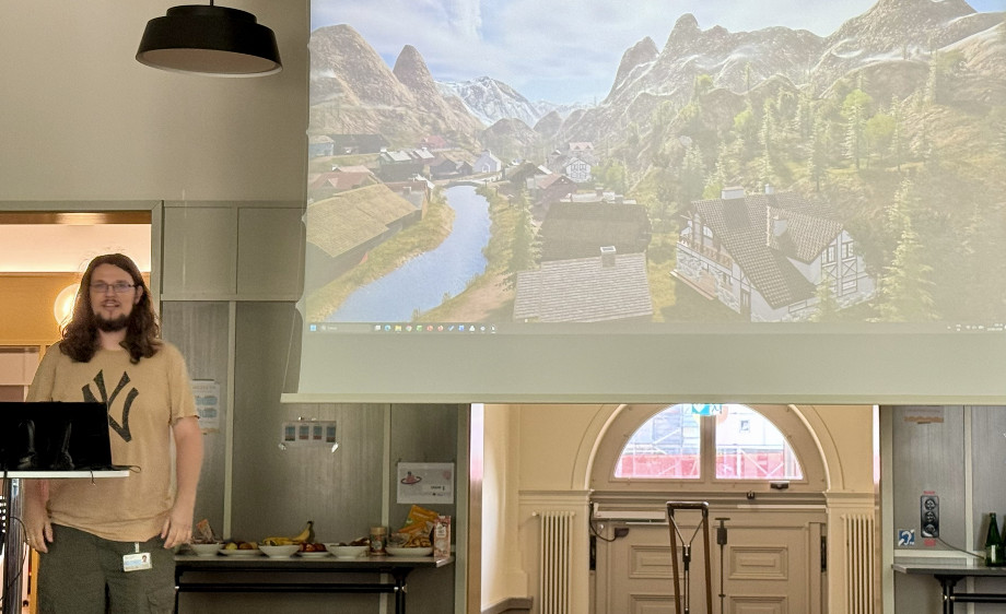 Virtual Space: How to find your way in a virtual city