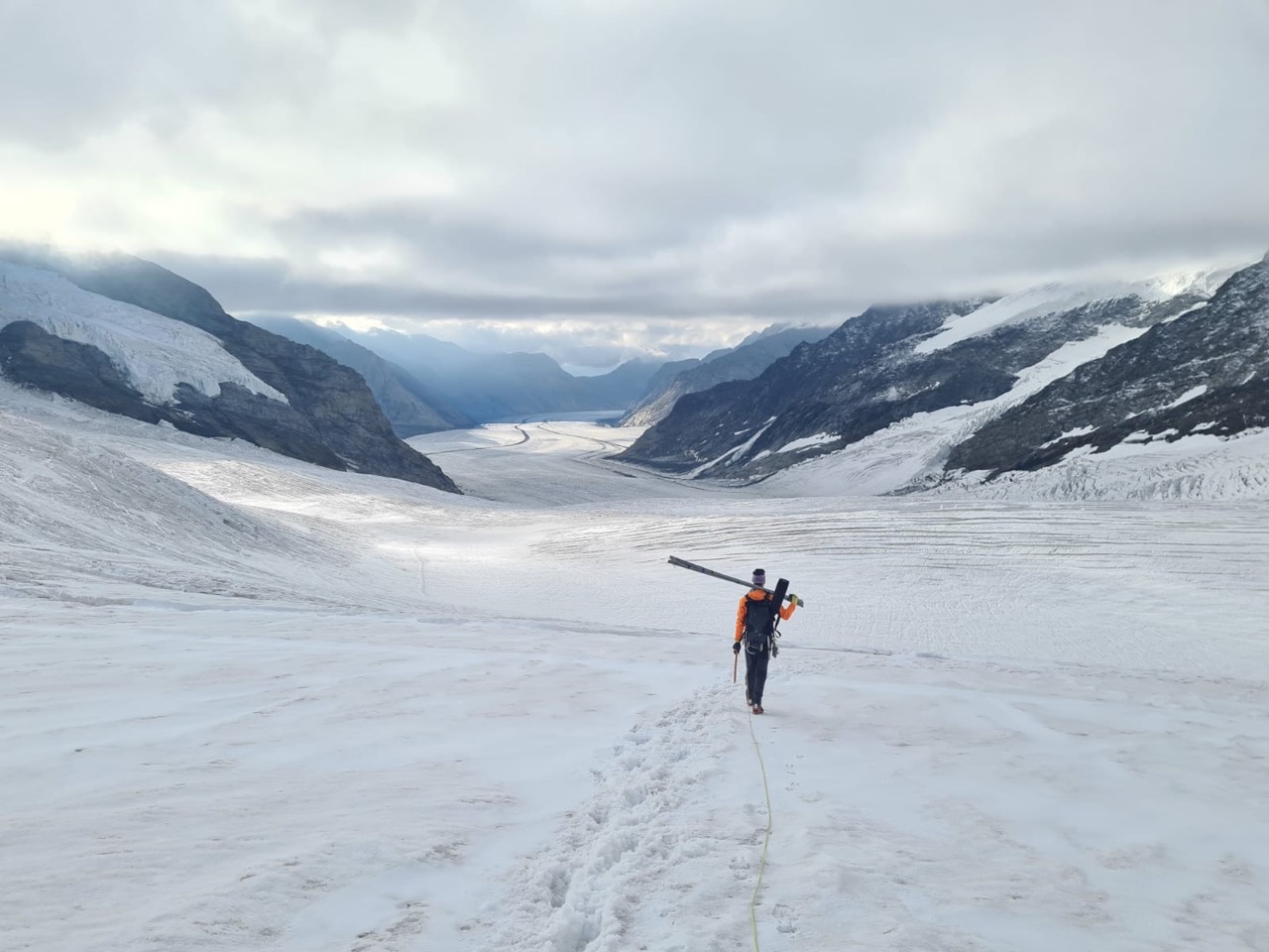 Nur in grosser Höhe, wie hier am Jungfraujoch (BE/VS) blieb noch etwas Schnee von letztem Winter übrig. (Foto: R. Moser)