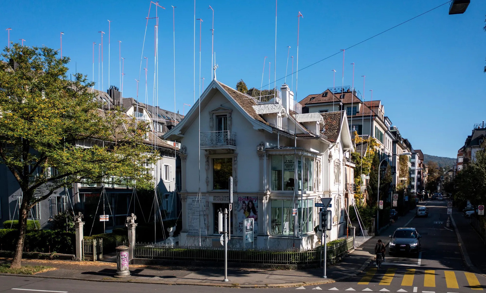 Verdichtung oder Gentrifizierung? Ein Haus an der Bellerivestrasse im Zürcher Seefeld verschwindet. Foto: Ela Çelik